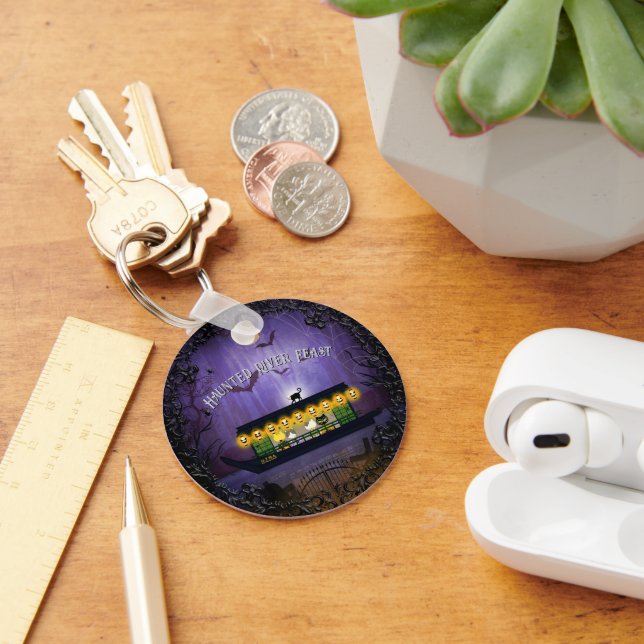 Ghostly Graveyard Cruise Key Ring (Desk)