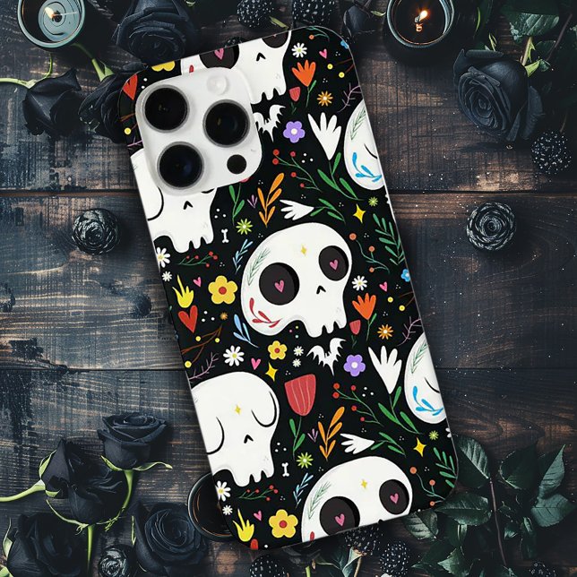 Ghostly Skull Design  Case-Mate iPhone Case (Creator Uploaded)
