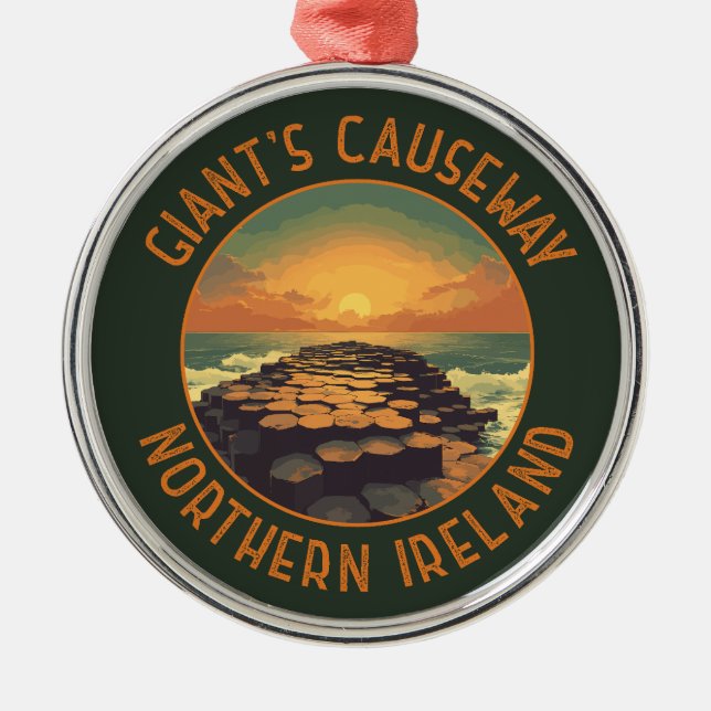 Giant's Causeway Ireland Retro Distressed Circle Metal Tree Decoration (Front)