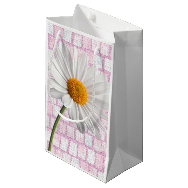 Gift Bag Valentine's Daisy (Front Angled)