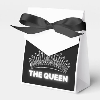 Gift, gift bag, queen favour box