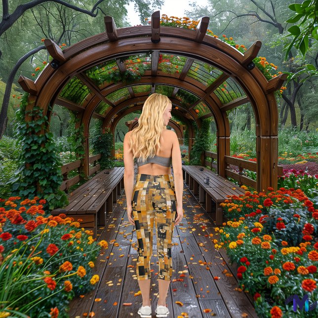 Gilded Patchwork: Luxurious Geometric Pattern Capri Leggings (Creator Uploaded)