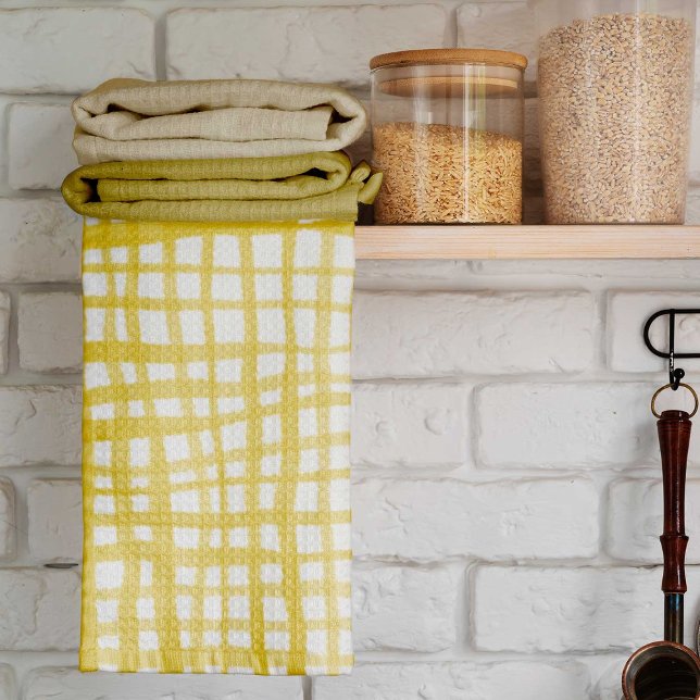 Gingham pattern in yellow tea towel (Creator Uploaded)
