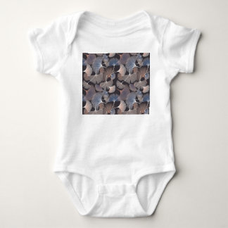 Ginkgo leaves: elegant natural pattern. baby bodysuit