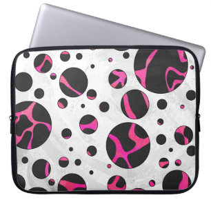 Giraffe Hot Pink and Black Print Laptop Sleeve
