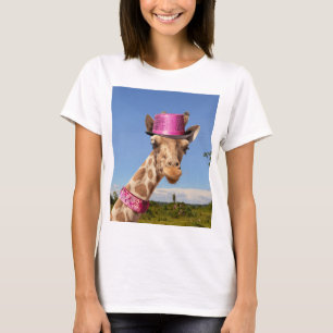 Giraffe in a shiny pink hat T-Shirt