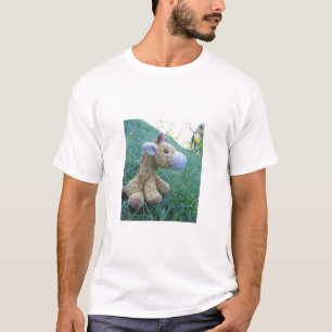 Giraffe in the Wild T-Shirt