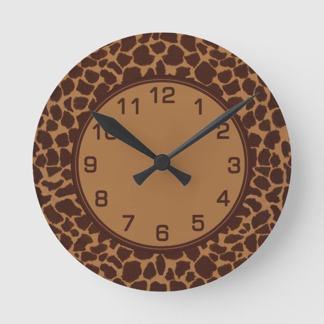 Giraffe Skin Print Pattern Round Clock (Front)