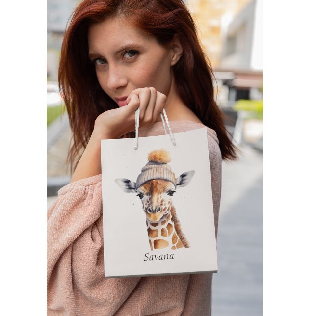 Giraffe wearing winter hat customisable  medium gift bag (Creator Uploaded)