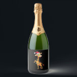 Giraffe Xmas Lighting Funny Santa Giraffe Christma Sparkling Wine Label<br><div class="desc">Giraffe Xmas Lighting Funny Santa Giraffe Christmas T-Shirt (1)</div>