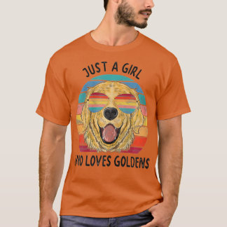 Girl Who Loves Golden Retrievers Dog Gifts -gigapi T-Shirt