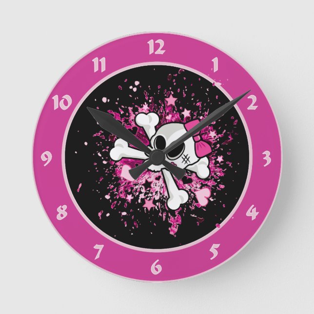 Girlie Skull Round Clock (Front)