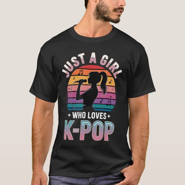 Girls KPop friends T-Shirt (Front)
