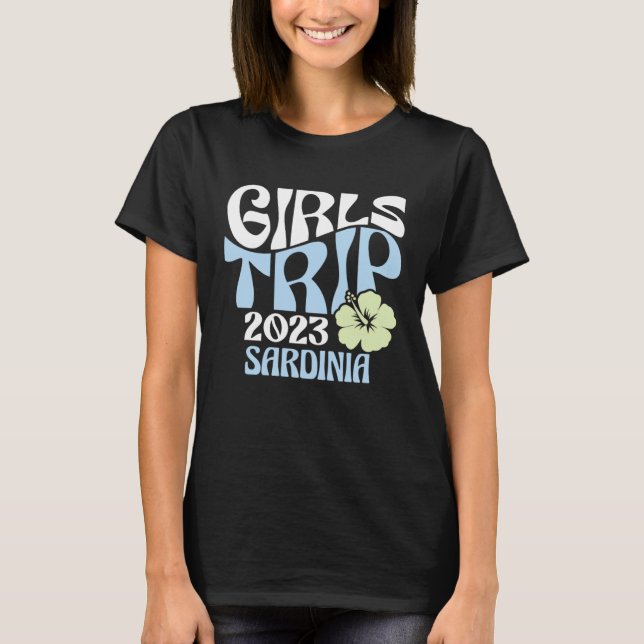 Girls Trip 2023 Sardinia Beach Destination Retro G T-Shirt (Front)