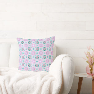 GIRLY GEOMETRIC PATTERN CUSHION