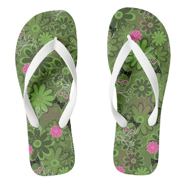 Girly Punk Skulls on Flower Camo background Flip Flops (Footbed)