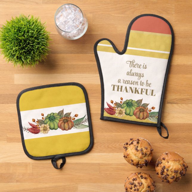 Give Thanks! Thanksgiving Decor Oven Mitt & Pot Holder Set (Top Down)