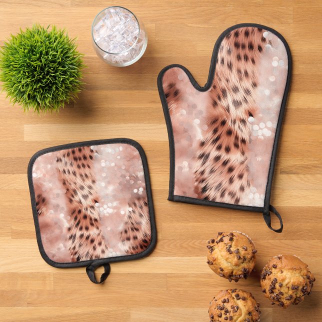 Glam Rose Gold Leopard  Oven Mitt & Pot Holder Set (Top Down)
