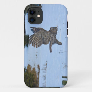Gliding Great Grey Owl and Snow Wildlife Raptor iPhone 11 Case