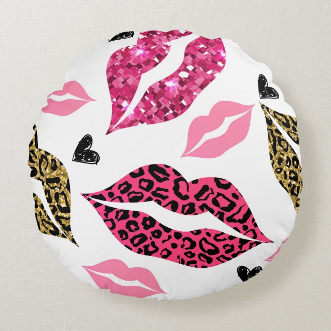 Glittering Lips: Leopard Fashion Pattern Round Cushion (Front)