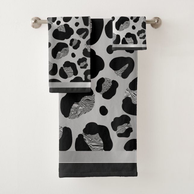 Glittery Silver Leopard Safari Print  Bath Towel Set (Insitu)
