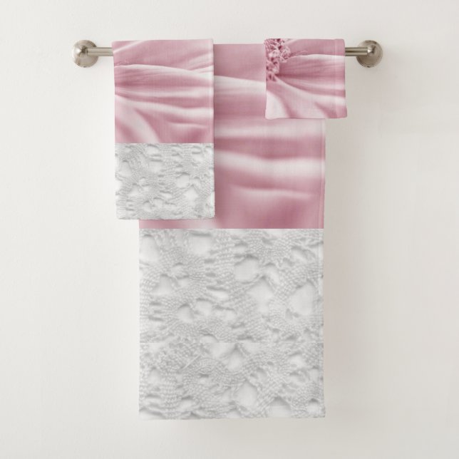 Gloriosa Daisy Macro Bath Towel Set (Insitu)