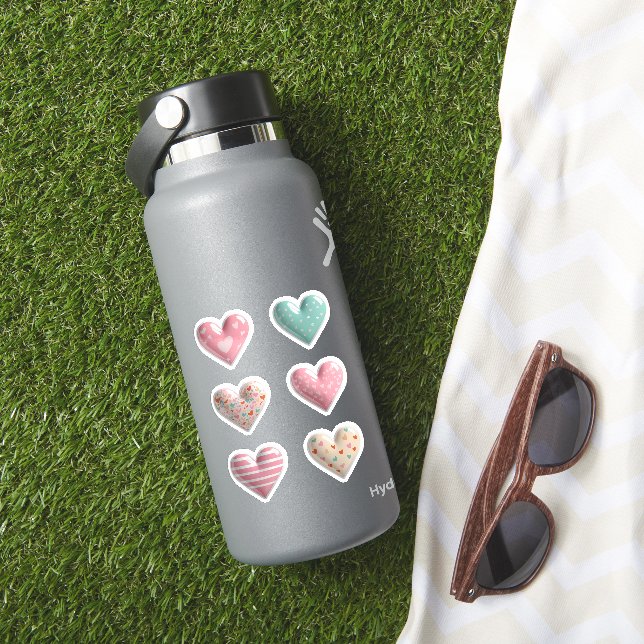 Glossy hearts (HydroFlask Insitu)