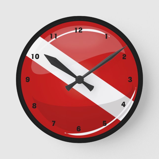 Glossy Round Diver's Flag Clock (Front)