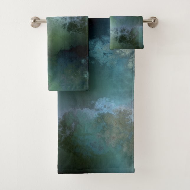 Glow in the Darkness Bath Towel Set (Insitu)