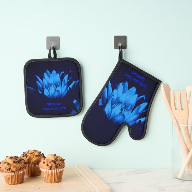 Glowing Blue Lotus Lily Flower Personalised Oven Mitt & Pot Holder Set (Insitu(Hanging))