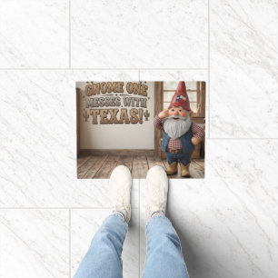 "Gnome One Messes With Texas" Workshop  Doormat
