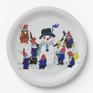 GNOMES BUILD SNOWMAN PAPER PLATE