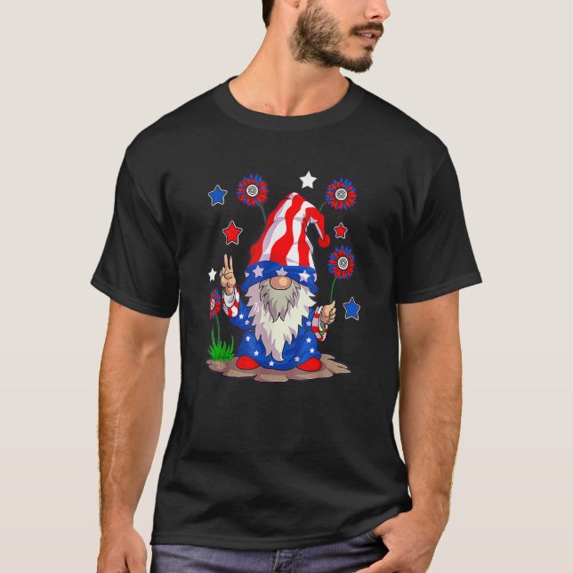 Gnomes Cute Us Flag 4th Of July Proud Patriotic Am T-Shirt (Front)