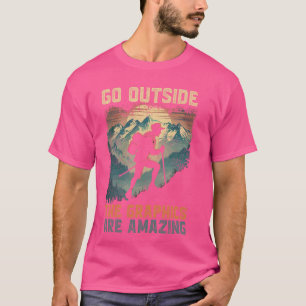 Go Outside Retro Hiker Hiking Camper Camping Natur T-Shirt