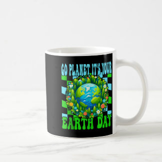 Go planet earth day cute earth nature lovers tank coffee mug