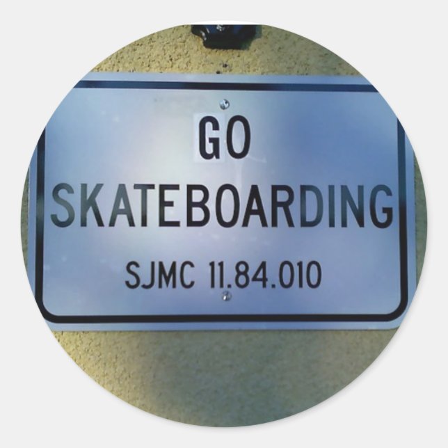 GO SKATEBOARDING CLASSIC ROUND STICKER (Front)