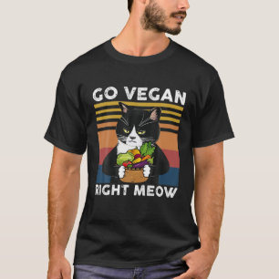 Go Vegan Right Meow Veggie Green Food Lover T-Shirt