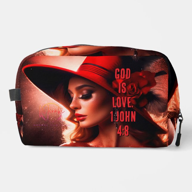 God is love dopp kit (Front)