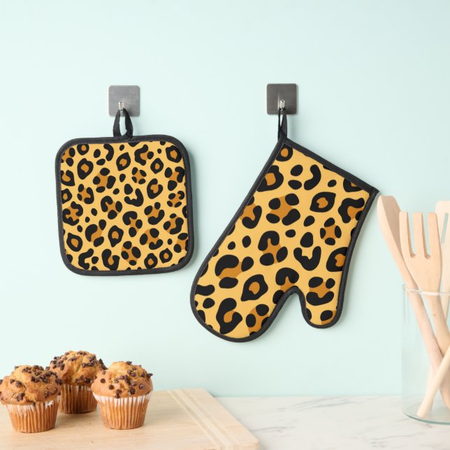 Gold and Black Faux Leopard Skin Pattern Print Oven Mitt & Pot Holder Set (Insitu(Hanging))