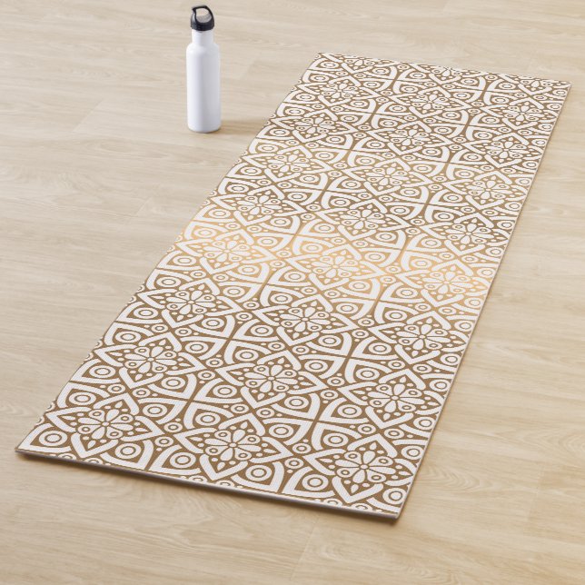 gold  arabic pattern yoga mat (In Situ)