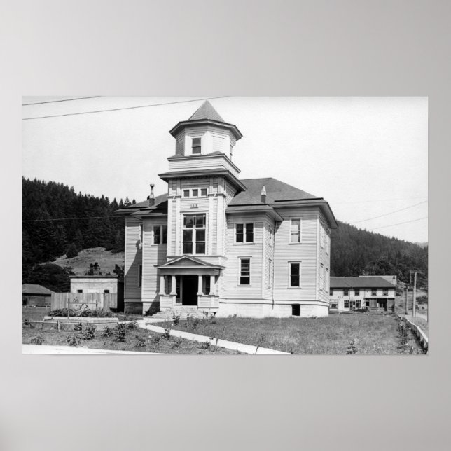 Gold Beach, Oregon View of Court House Photograp Poster (Front)