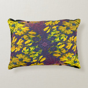 Gold Chain Loop Decorative Cushion