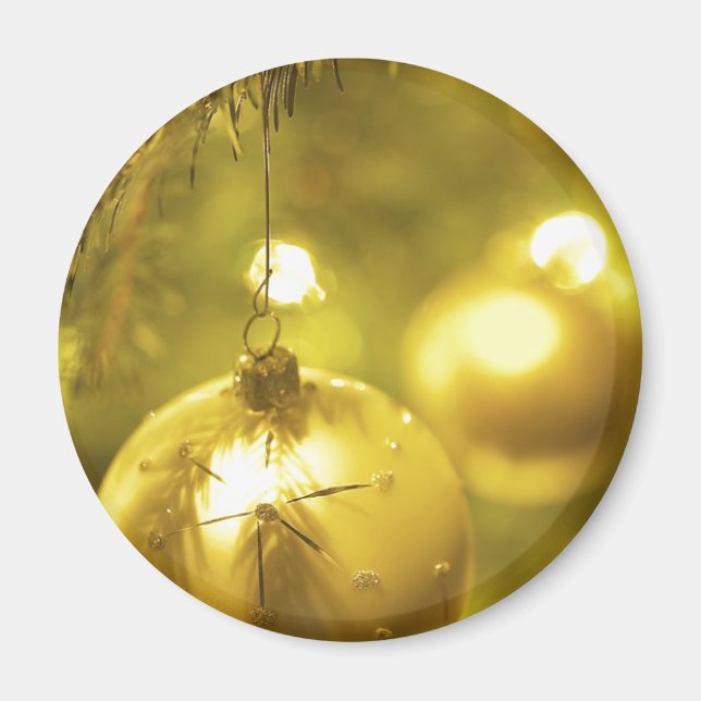 Gold Holiday Tree Decoration Magnet (Front)