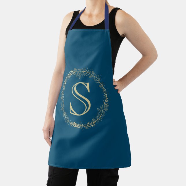 Gold Monogram Leaf Wreath Apron (Insitu)