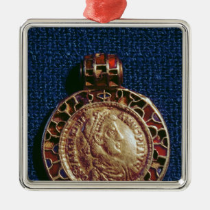 Gold pendant in the form of a coin metal tree decoration