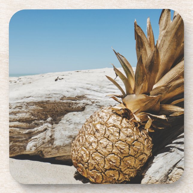 Gold pineapple on the beach coaster (Front)