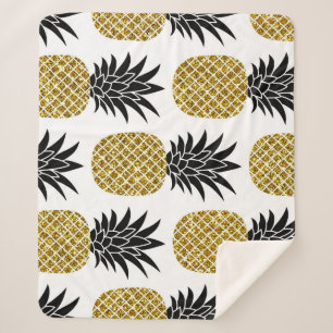 Gold Pineapples: Hand-Drawn White Seamless. Sherpa Blanket