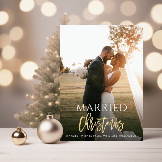 gold script christmas wedding announcement (Creator Uploaded)