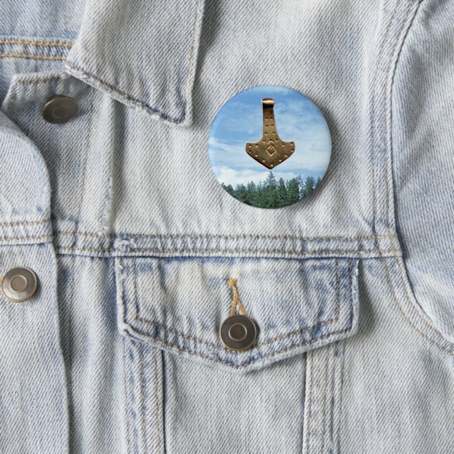 Gold Thor's Hammer trees round button (In Situ)
