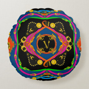 golden baroque, chain and belt pattern round cushion